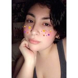 Meet your Posher, Alejandra